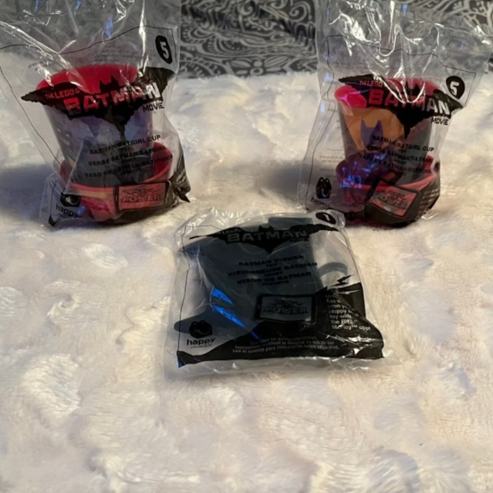 McDonald's The Lego Batman Movie Batman Batgirl Cup No 5 Batman Viewer NIP